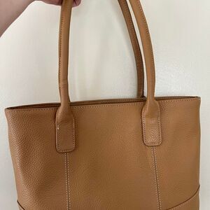 Amerileather Women's Tan and Brown Bag